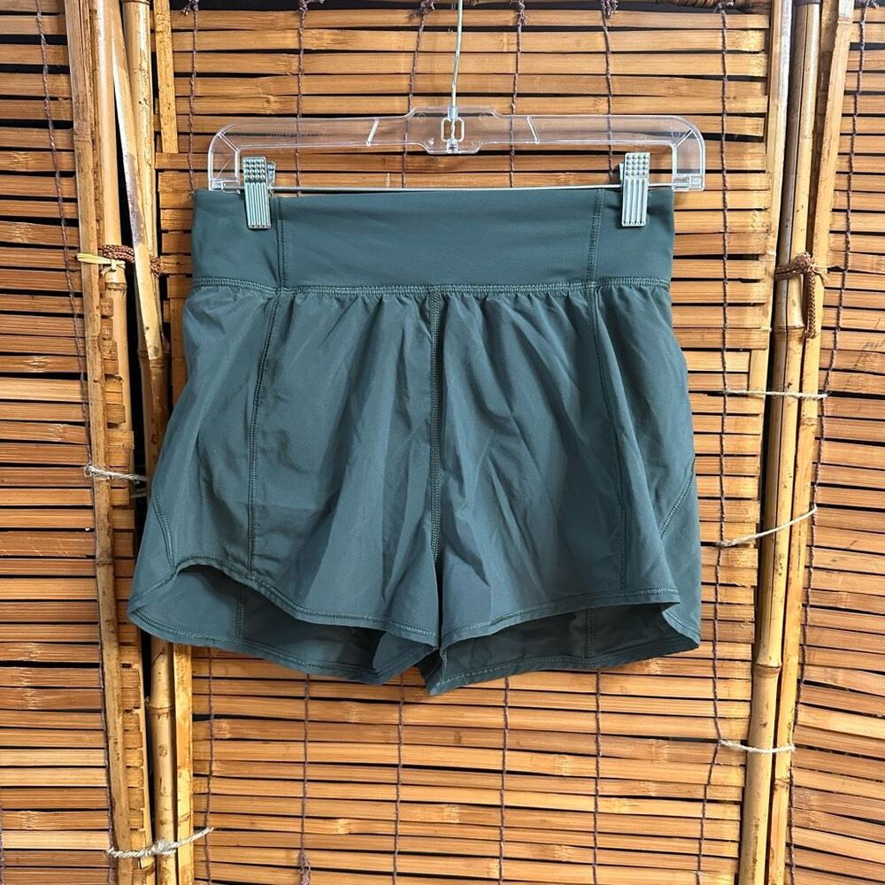 Lululemon Athletica Women's High-Rise Athletic Shorts Olive Green Size 6 (lm21)